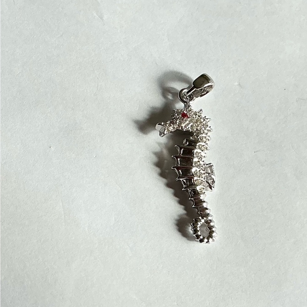 EUC Silver toned Seahorse with Rhinestones Pendant